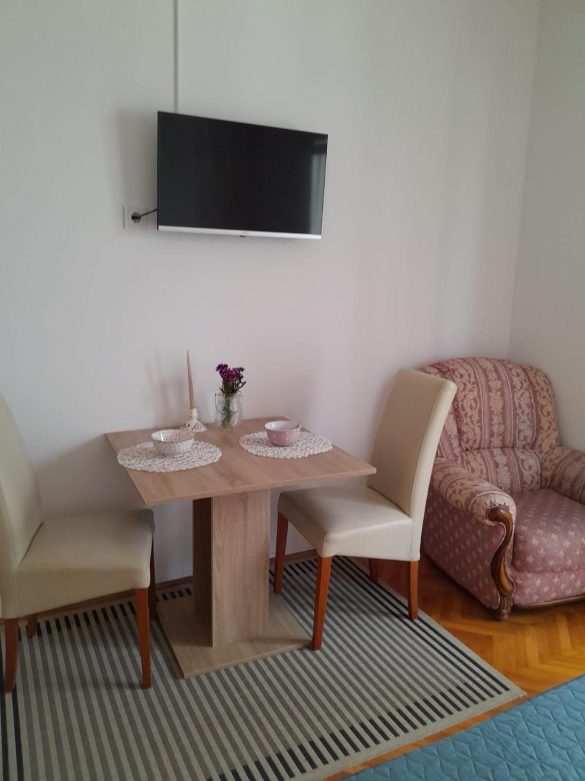 Apartma Sime *